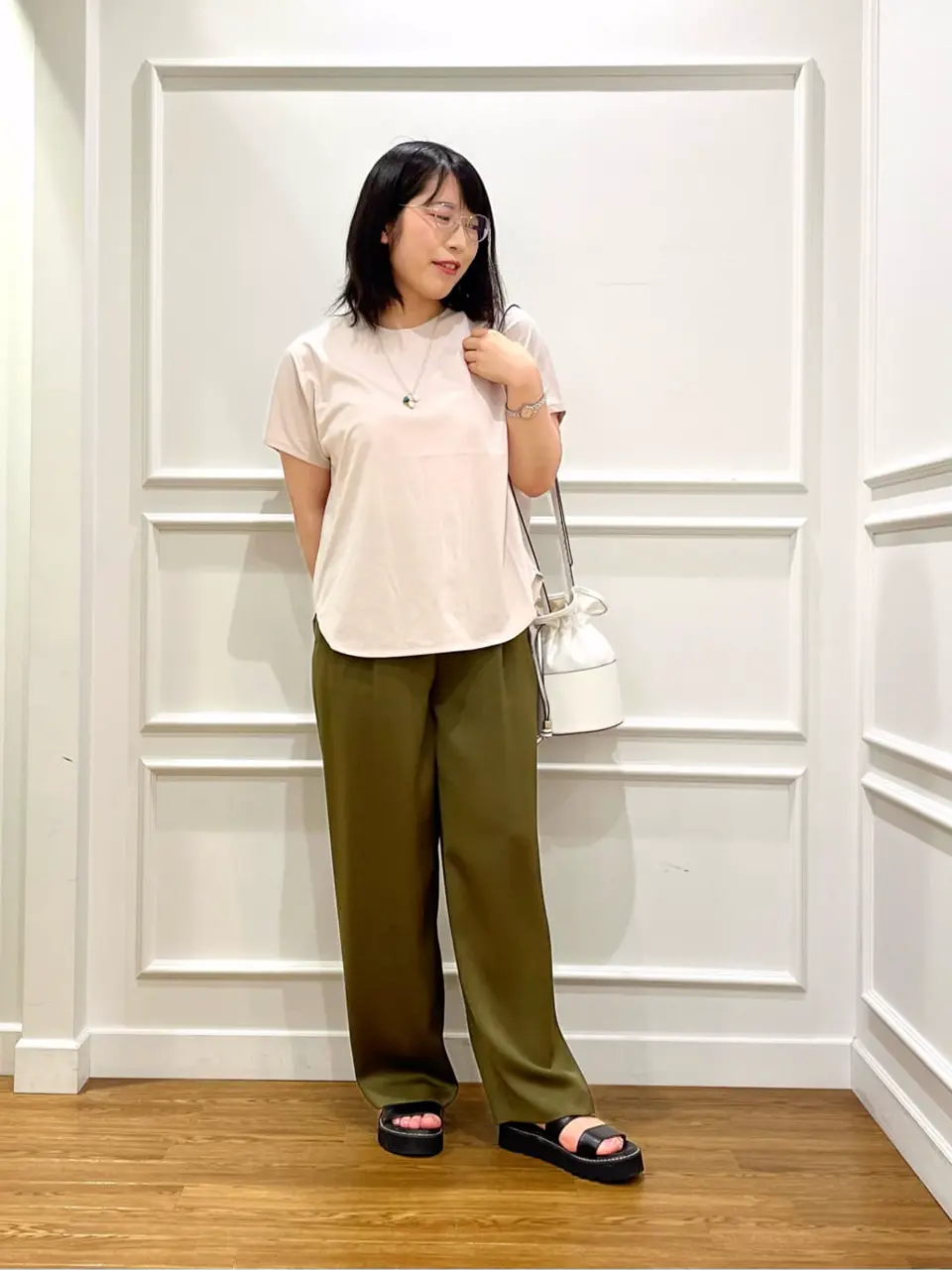  スタッフ コーディネート画像