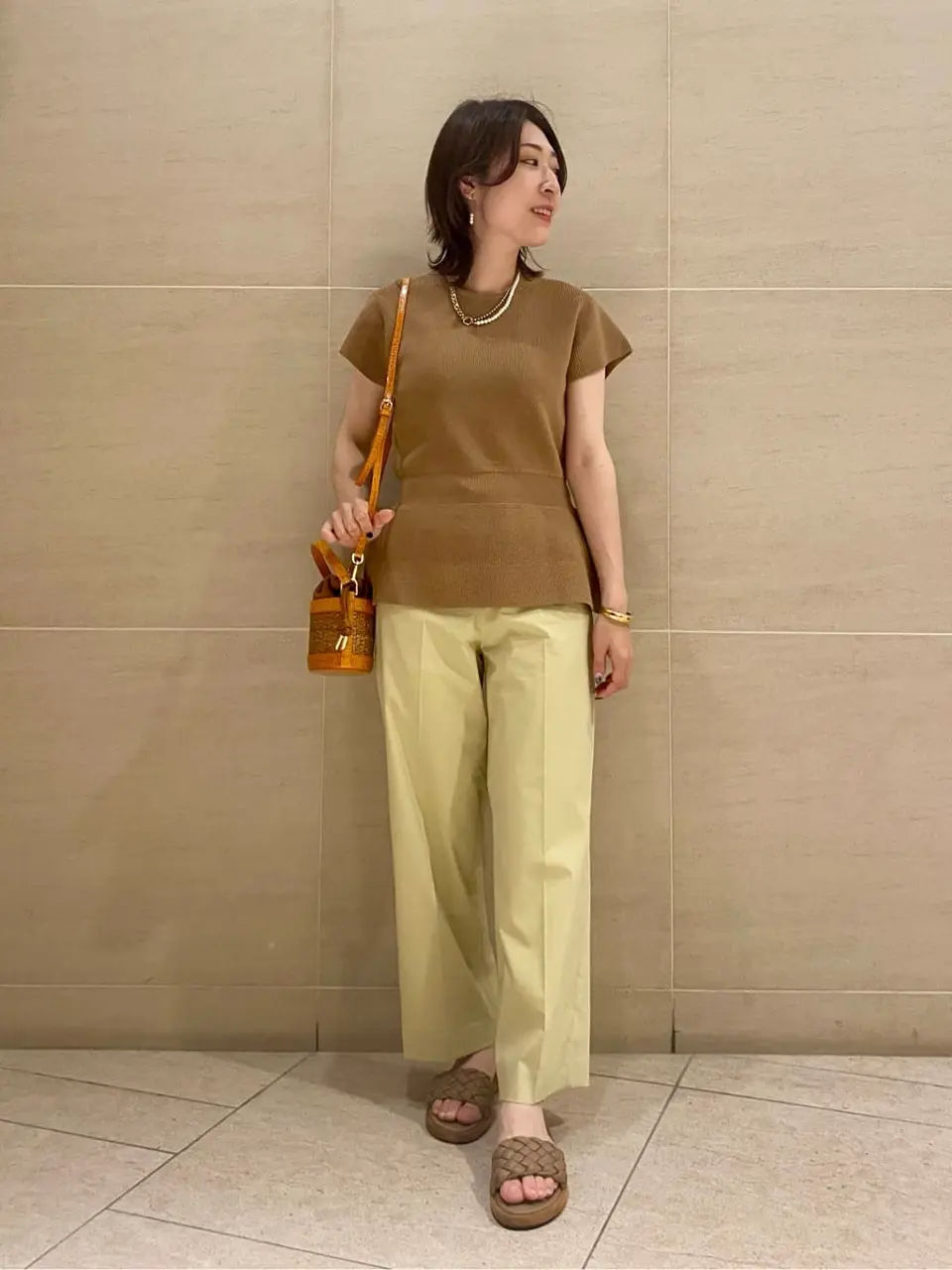  スタッフy コーディネート画像