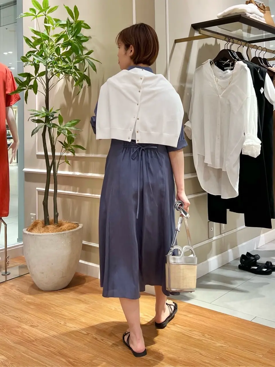 23区 伊藤 コーディネート画像