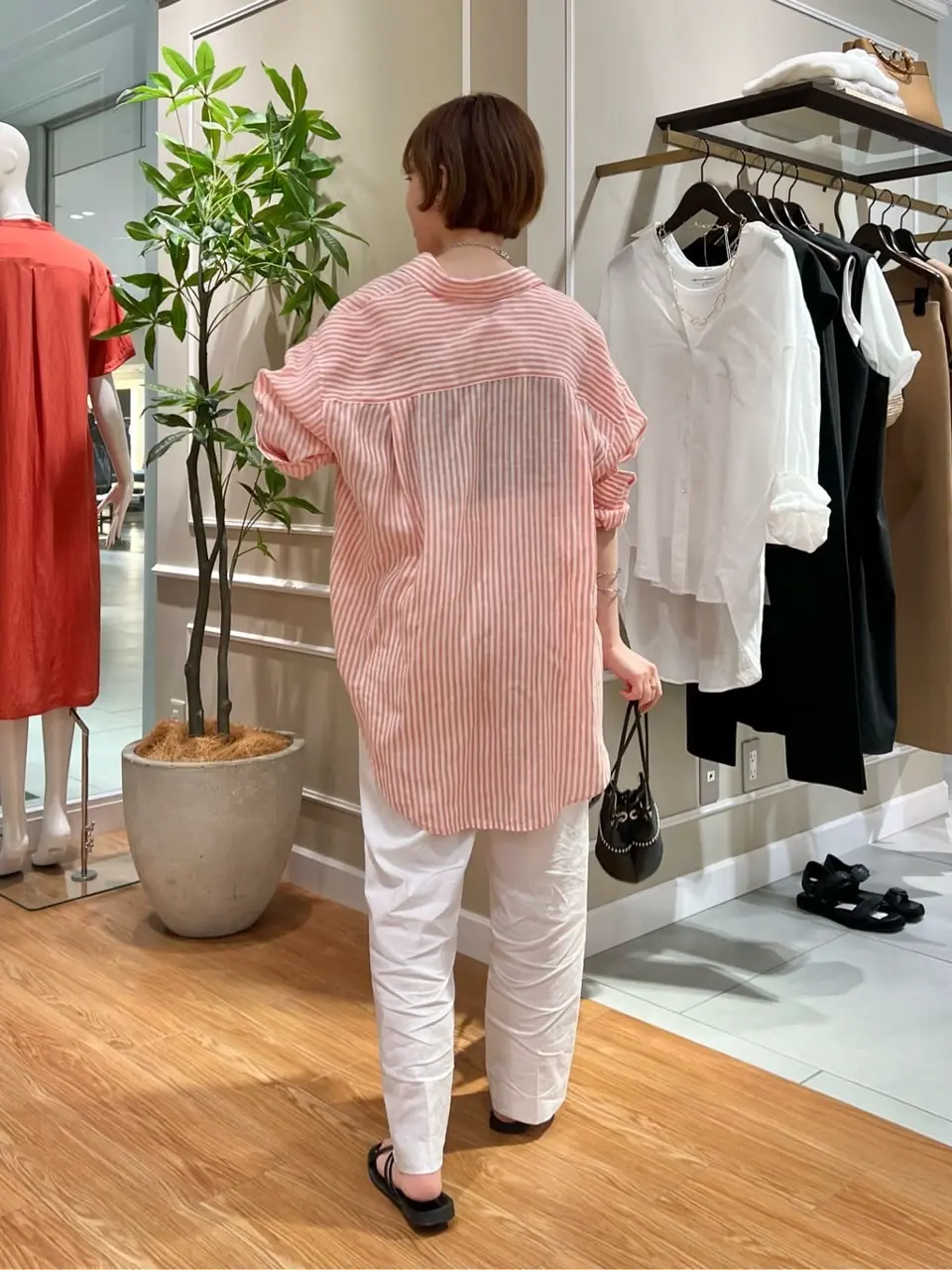 23区 伊藤 コーディネート画像