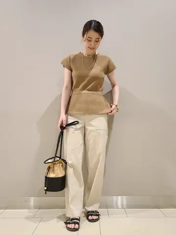 23区 スタッフ. コーディネート画像