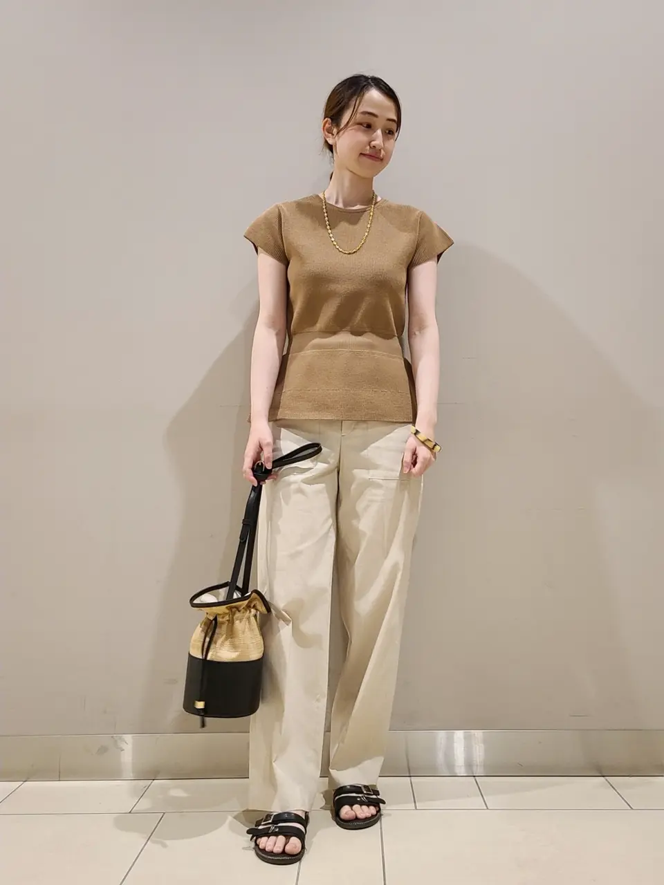 23区 スタッフ. コーディネート画像