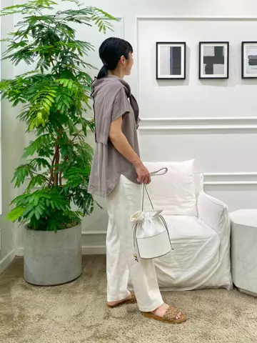 23区 岡本 コーディネート画像