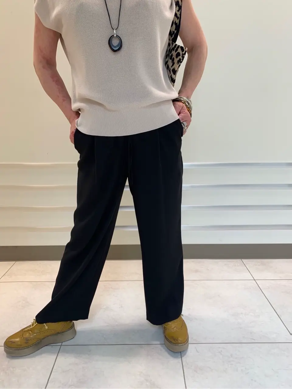 23区 塩谷美喜 コーディネート画像