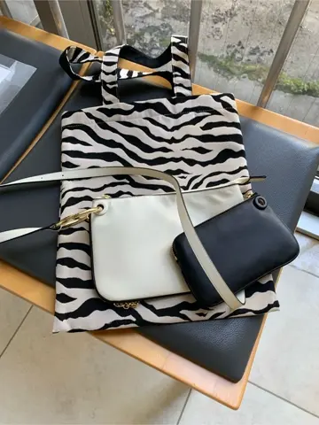 23区 塩谷美喜 コーディネート画像