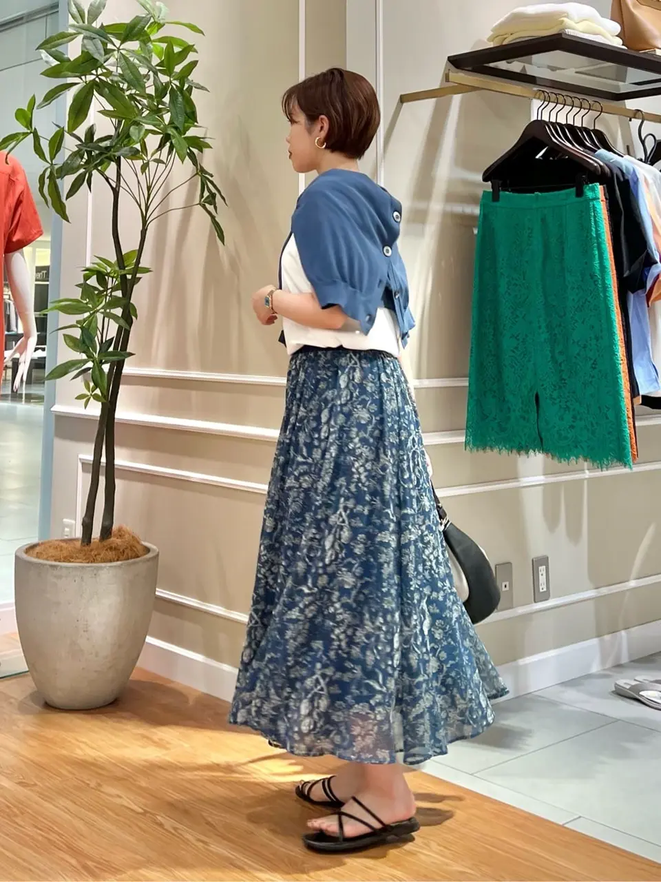 23区 伊藤 コーディネート画像