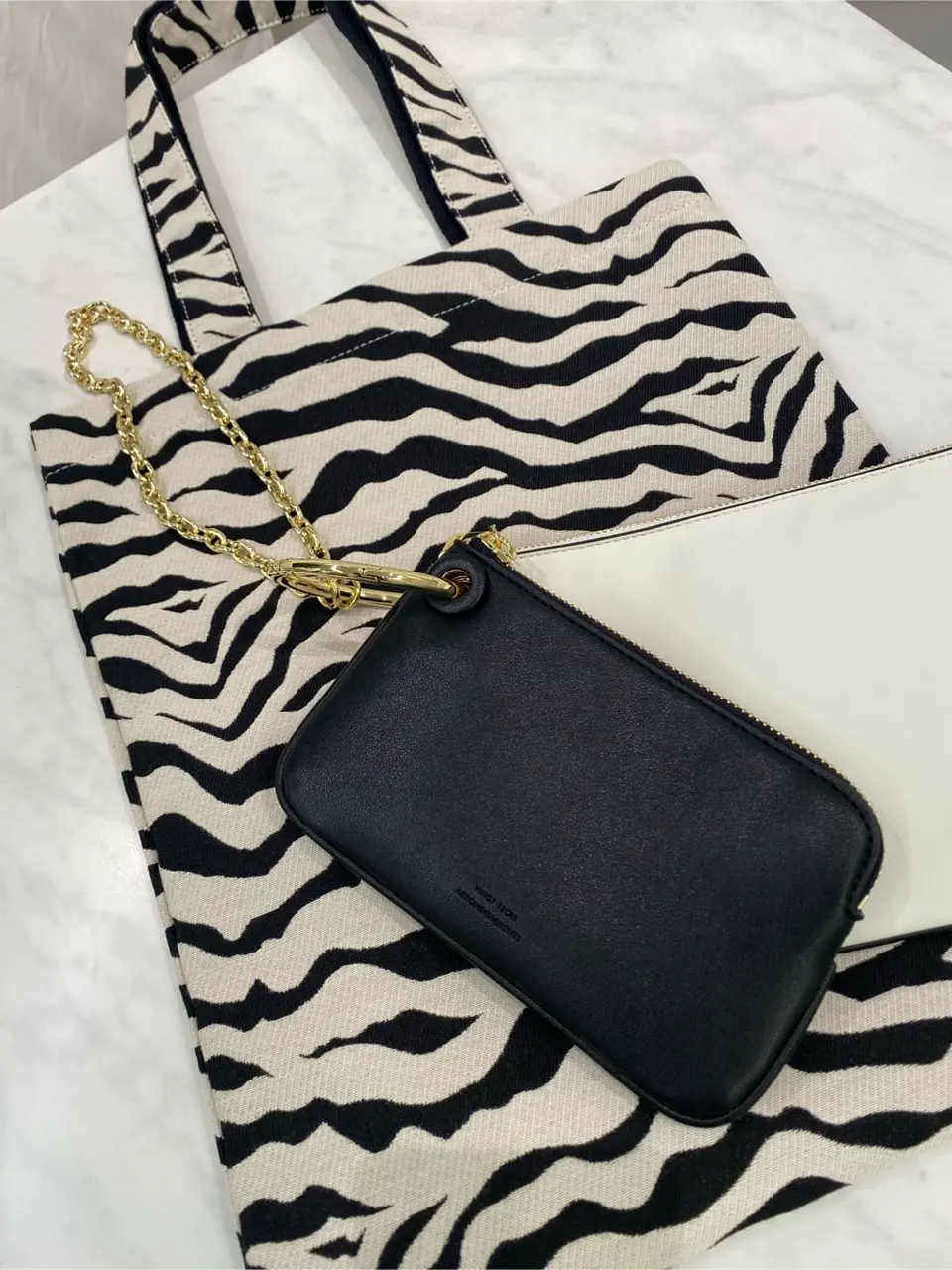 23区 岡本 コーディネート画像