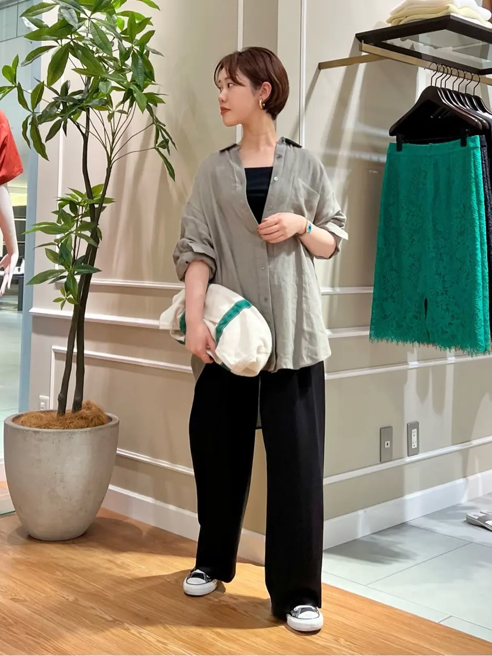 23区 伊藤 コーディネート画像