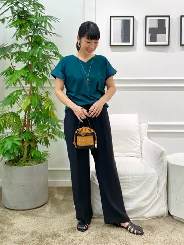 23区 岡本 コーディネート画像