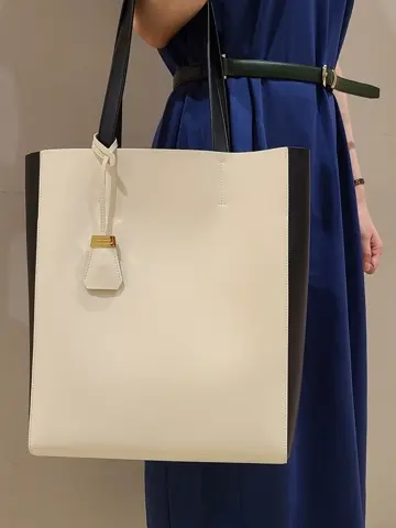 23区 スタッフ. コーディネート画像