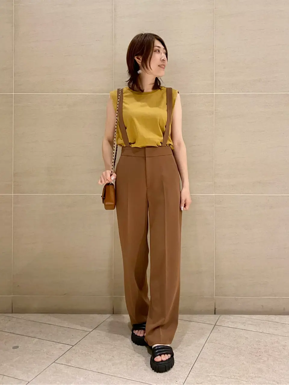  スタッフy コーディネート画像