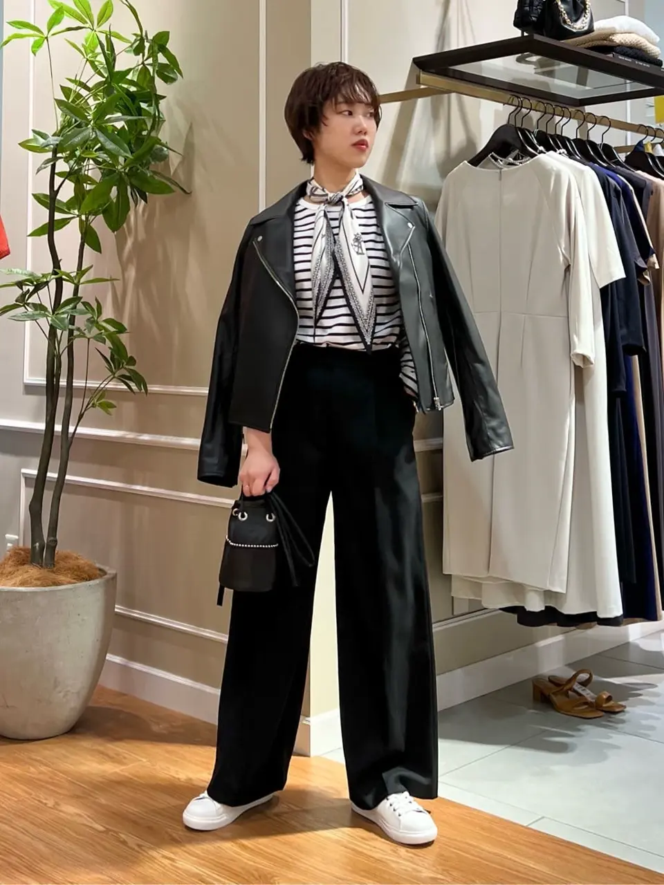 23区 伊藤 コーディネート画像