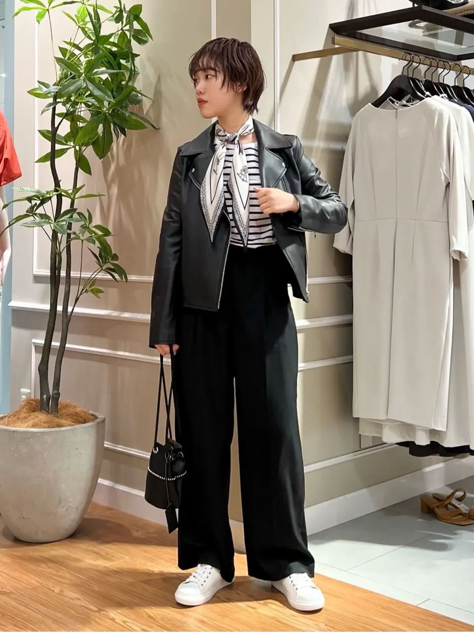 23区 伊藤 コーディネート画像