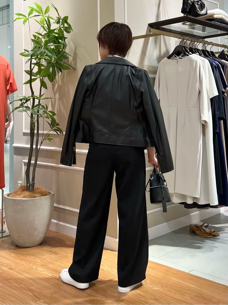 23区 伊藤 コーディネート画像