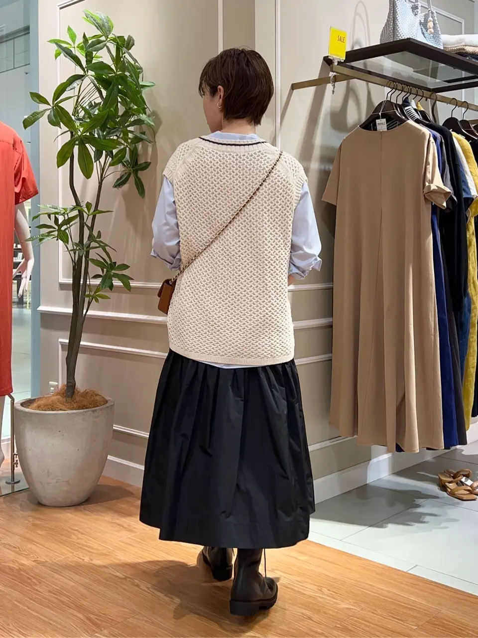 23区 伊藤 コーディネート画像