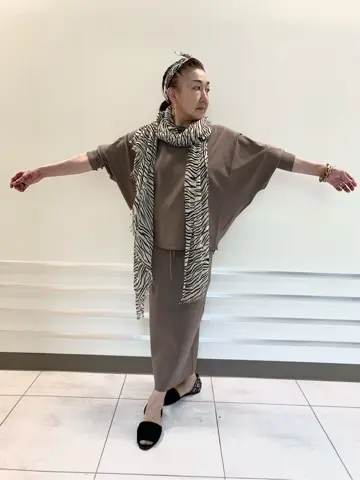 23区 塩谷美喜 コーディネート画像