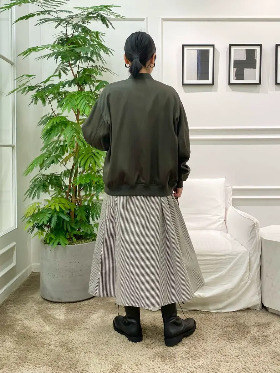 23区 岡本 コーディネート画像