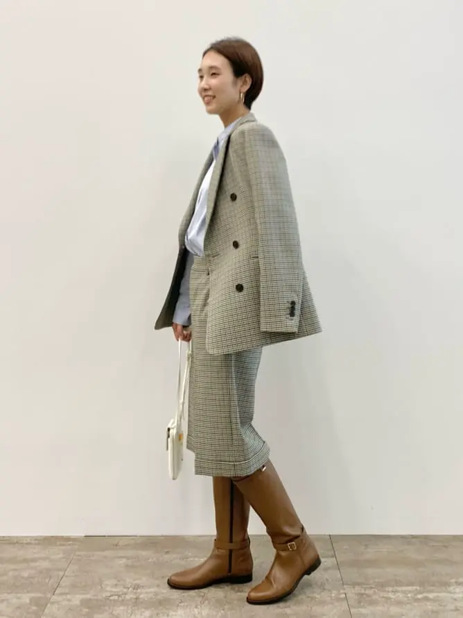 23区 秋葉 コーディネート画像