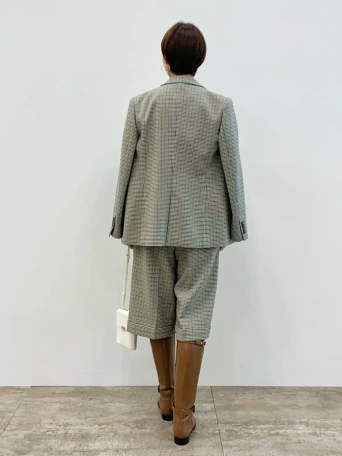 23区 秋葉 コーディネート画像