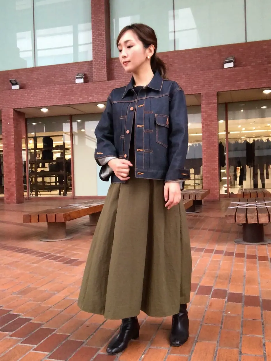  スタッフ コーディネート画像