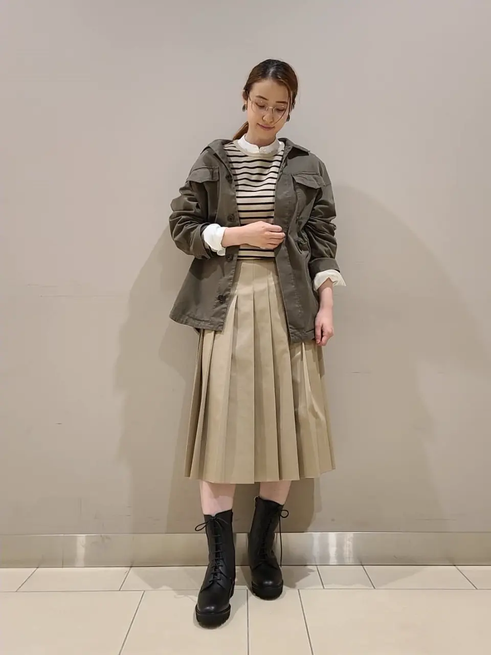  スタッフ. コーディネート画像