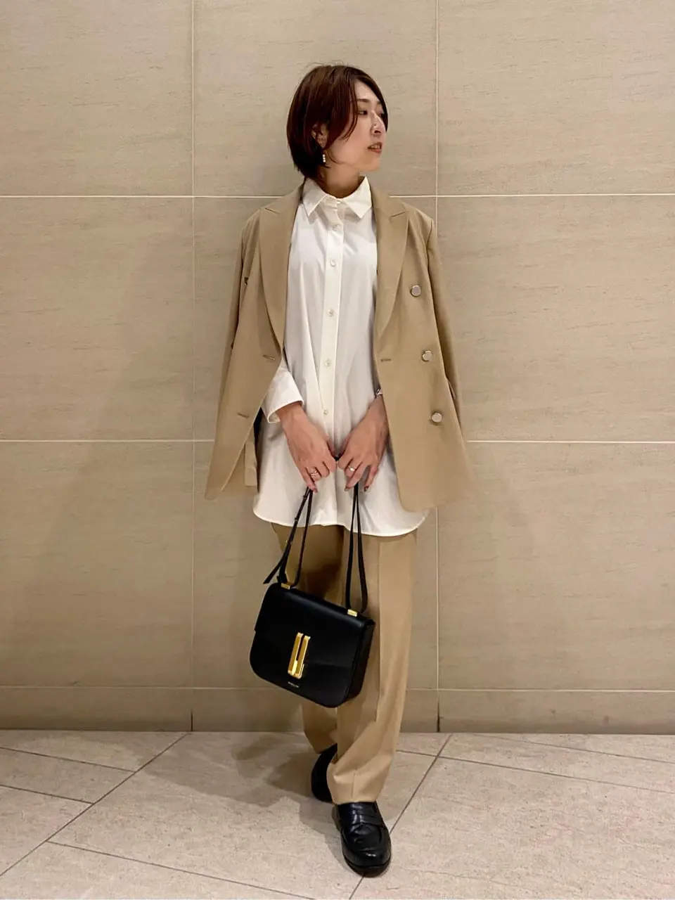  スタッフy コーディネート画像