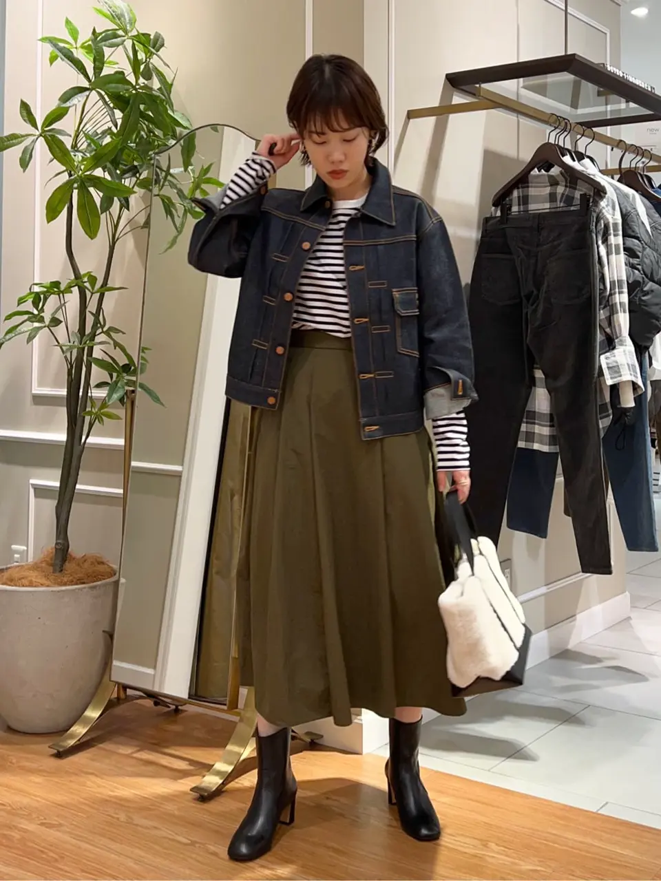 23区 伊藤 コーディネート画像