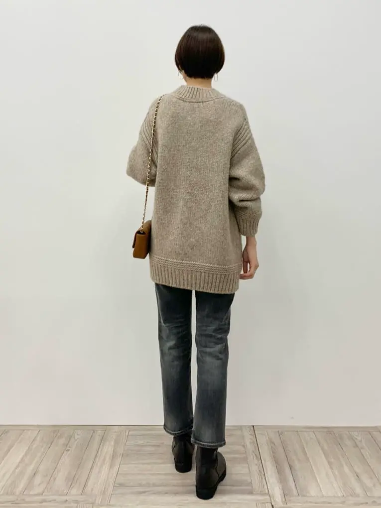 23区 秋葉 コーディネート画像