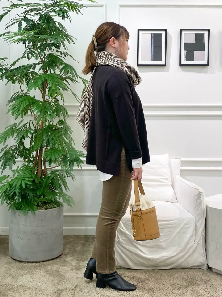 23区 藤原 コーディネート画像