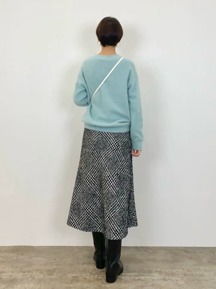 23区 秋葉 コーディネート画像