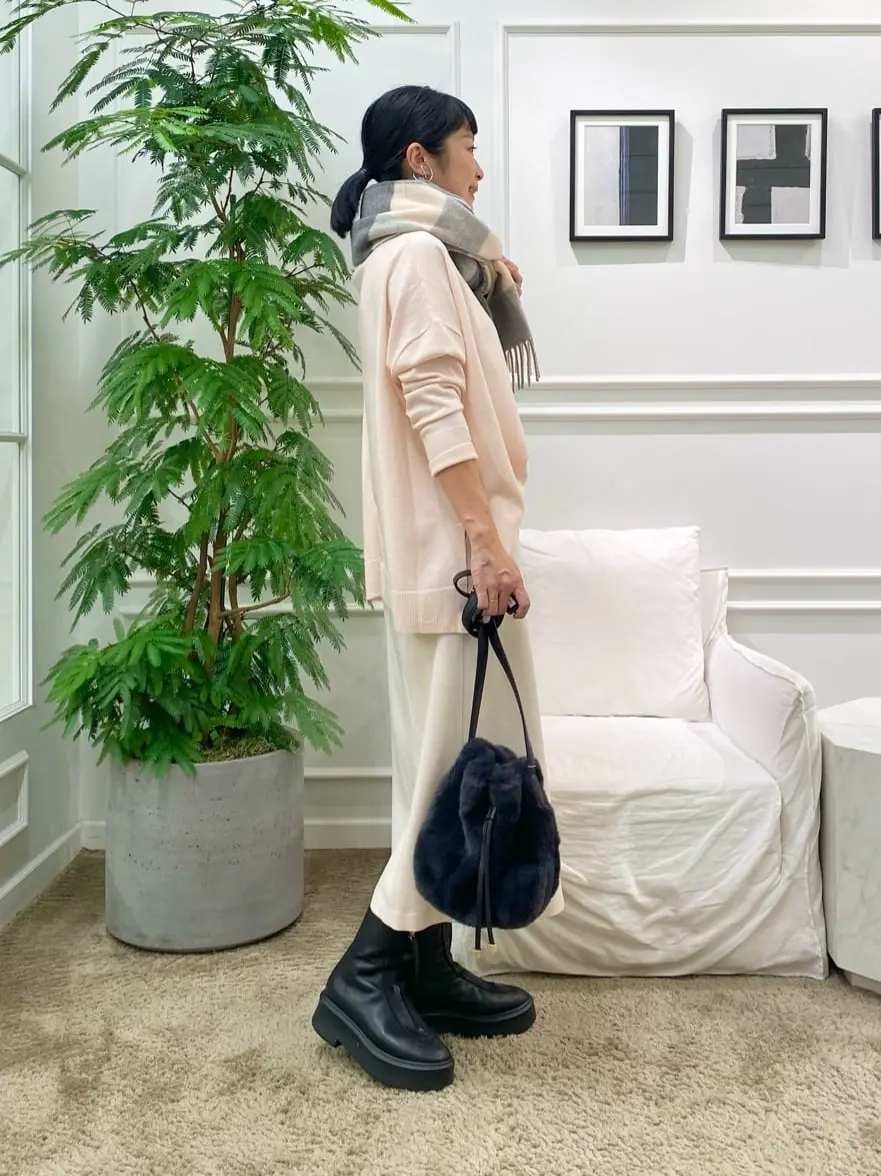 23区 岡本 コーディネート画像