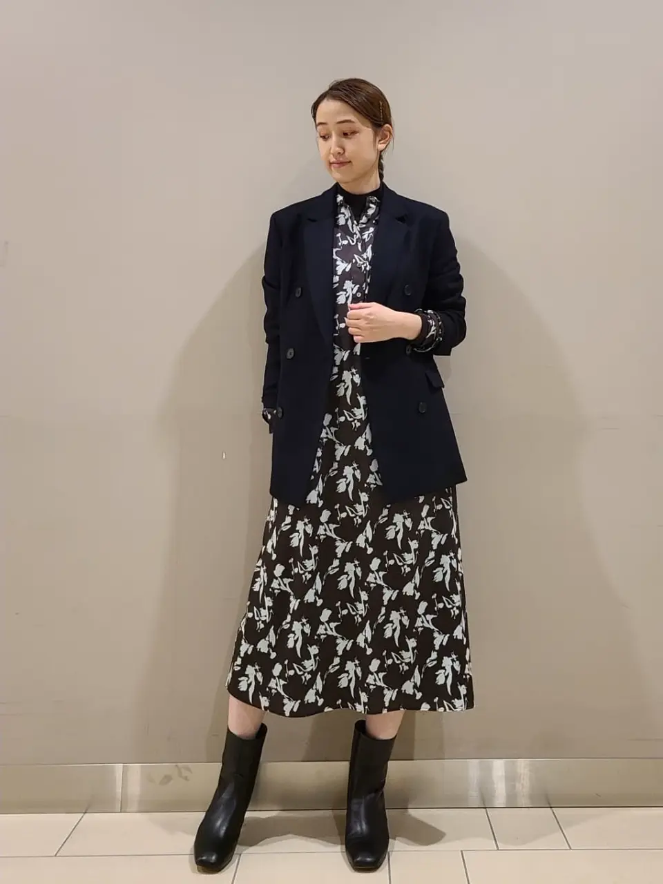  スタッフ. コーディネート画像