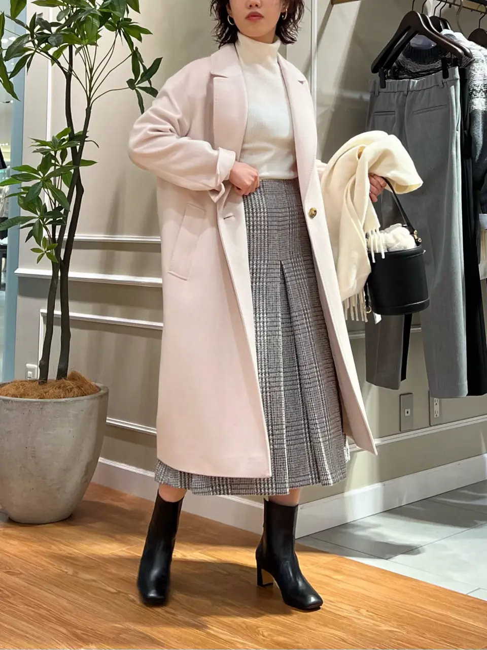 23区 伊藤 コーディネート画像