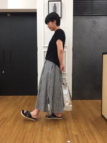 23区 岡本 コーディネート画像