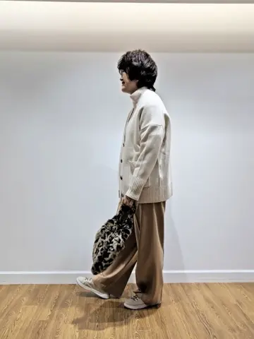 23区 コミヤ コーディネート画像