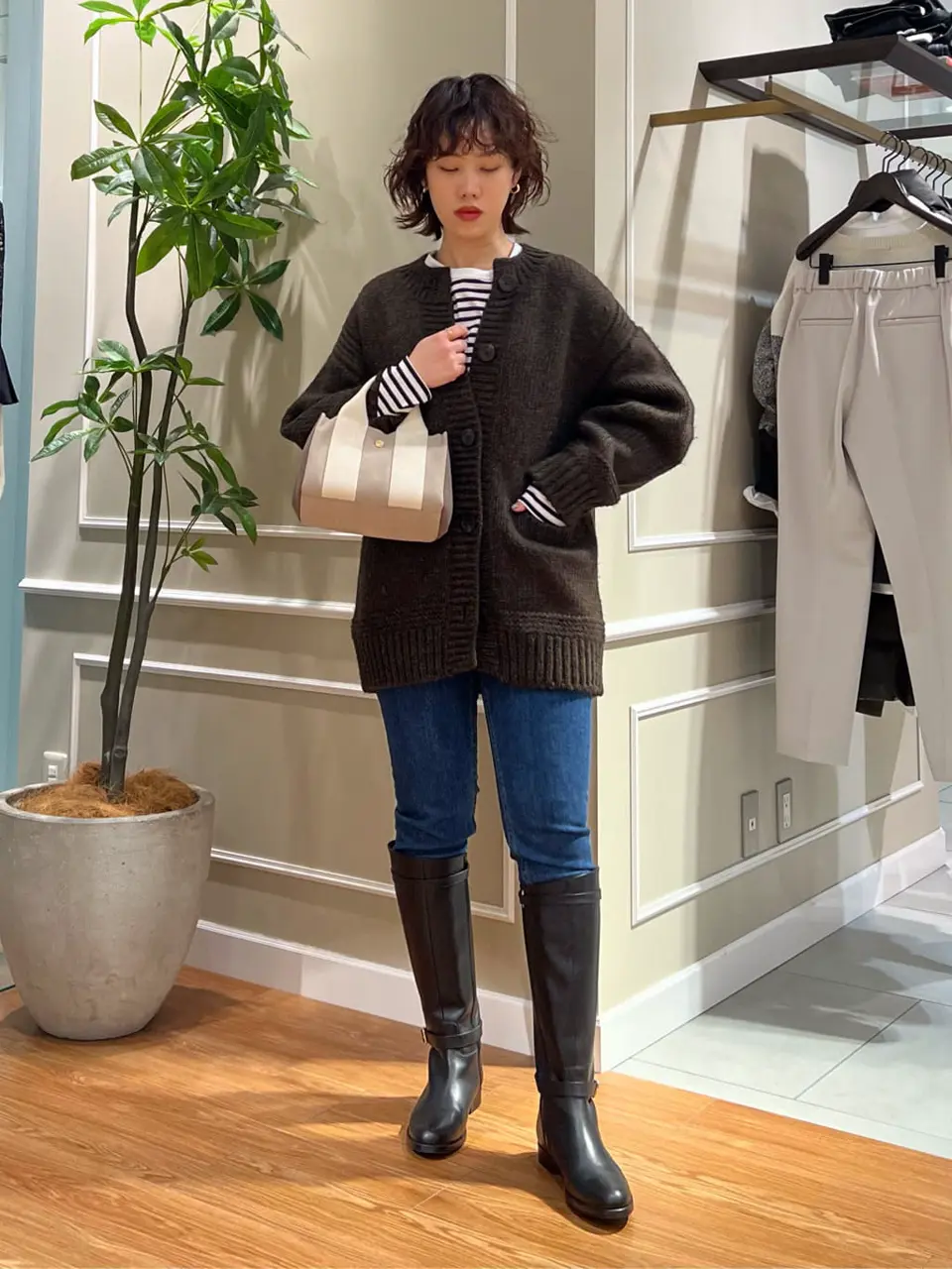 23区 伊藤 コーディネート画像