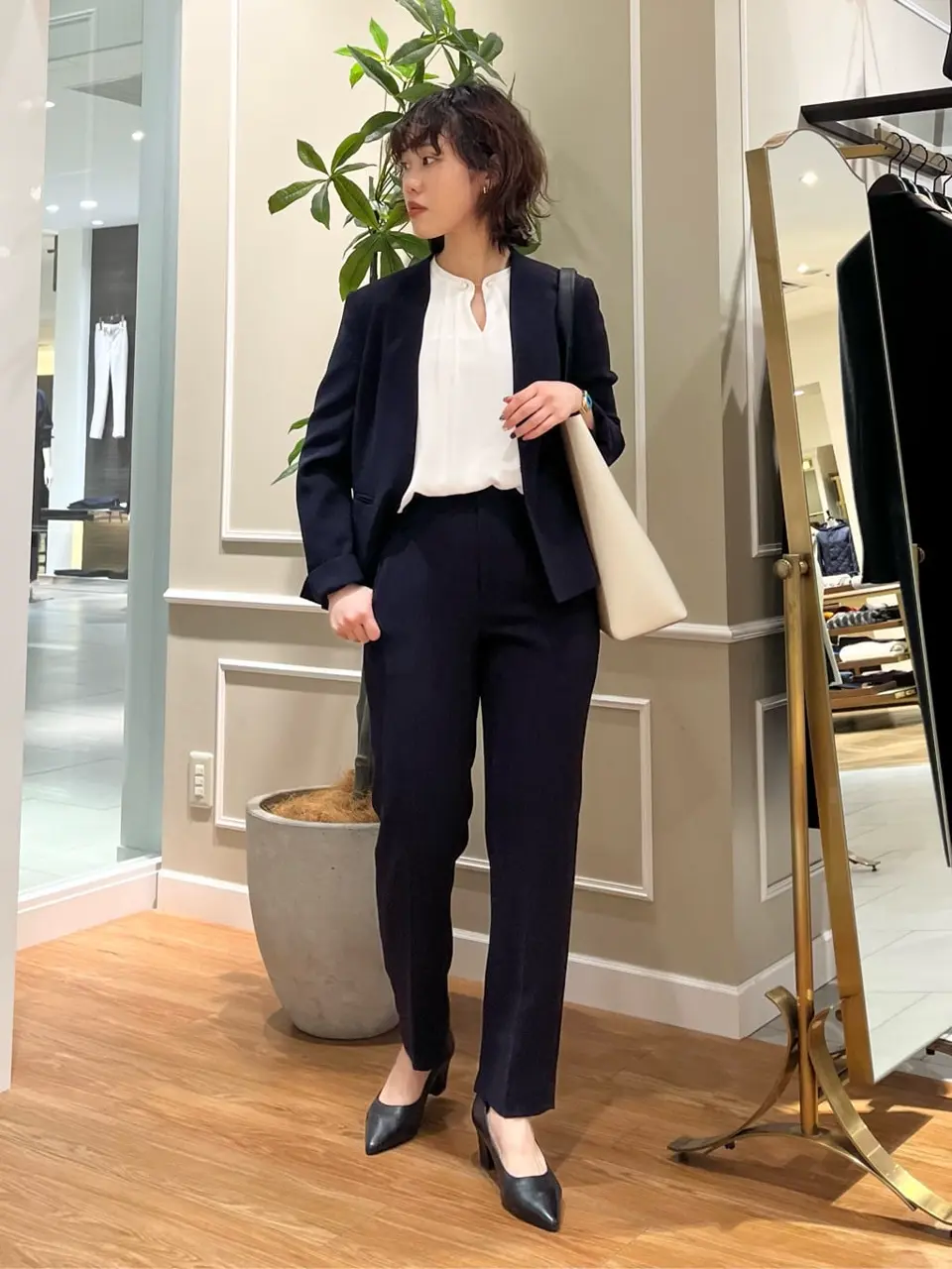 23区 伊藤 コーディネート画像