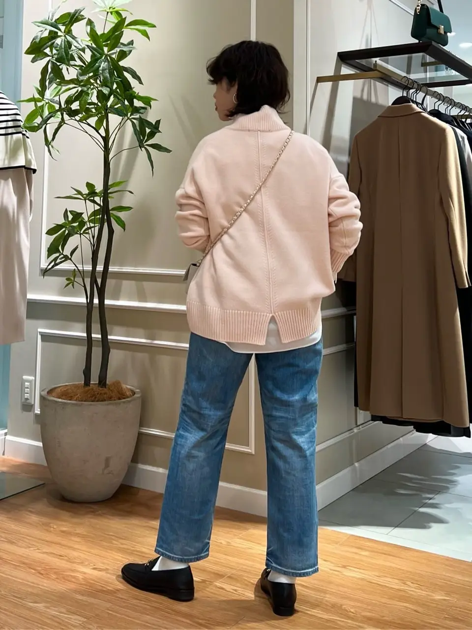 23区 伊藤 コーディネート画像