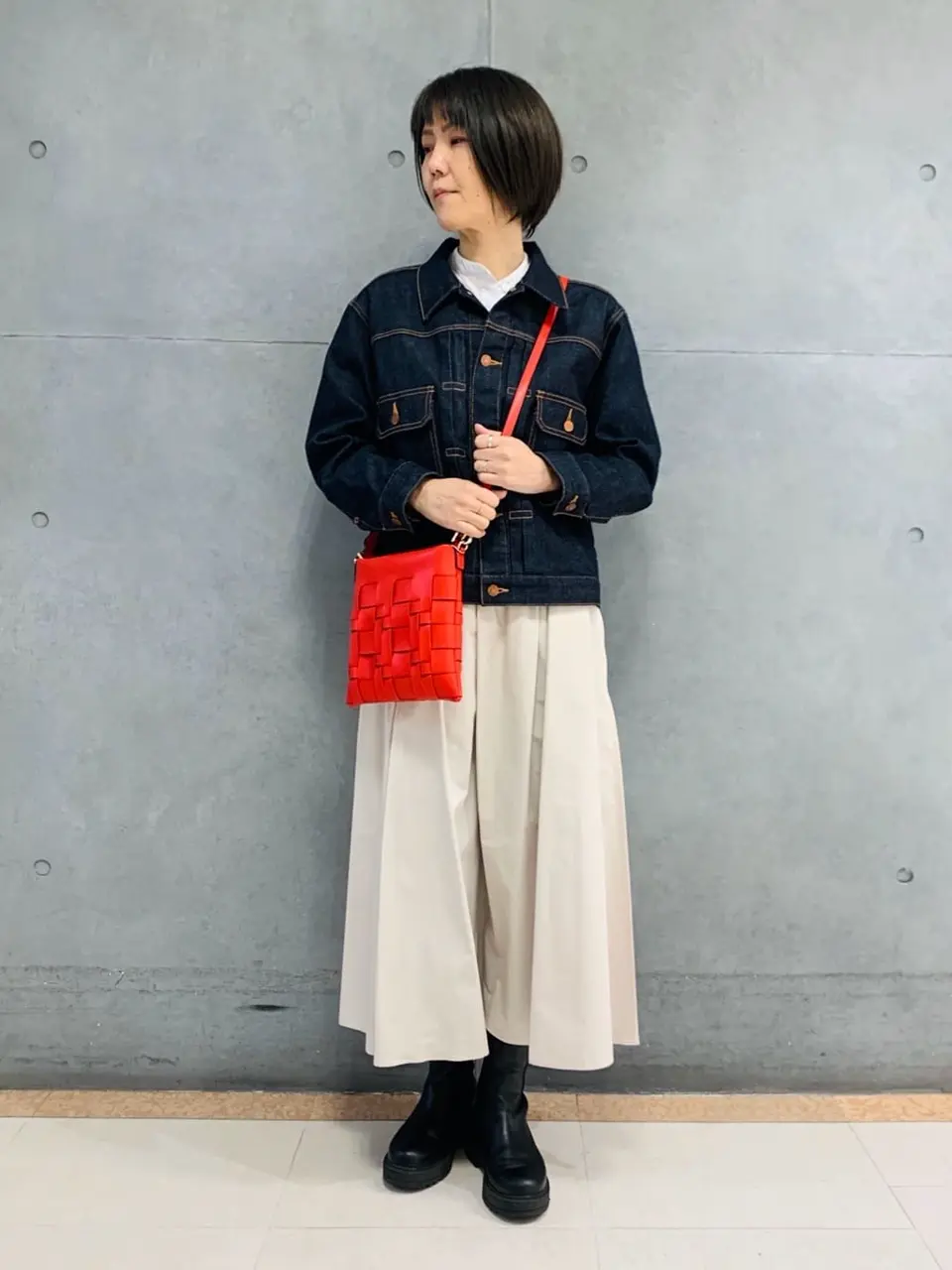  スタッフ  コーディネート画像