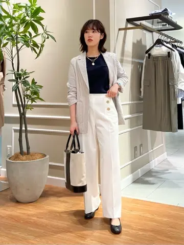 23区 伊藤 コーディネート画像