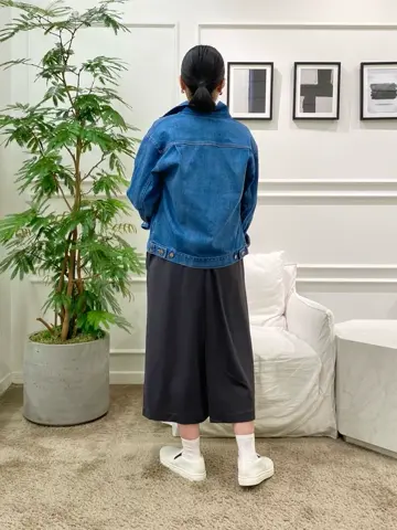 23区 岡本 コーディネート画像