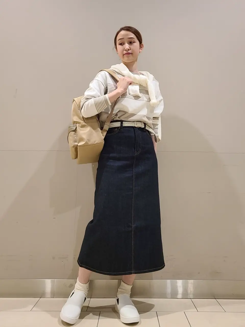  スタッフ. コーディネート画像