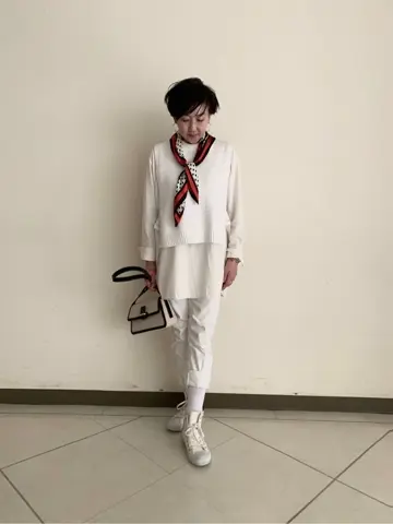 23区 塩谷美喜 コーディネート画像