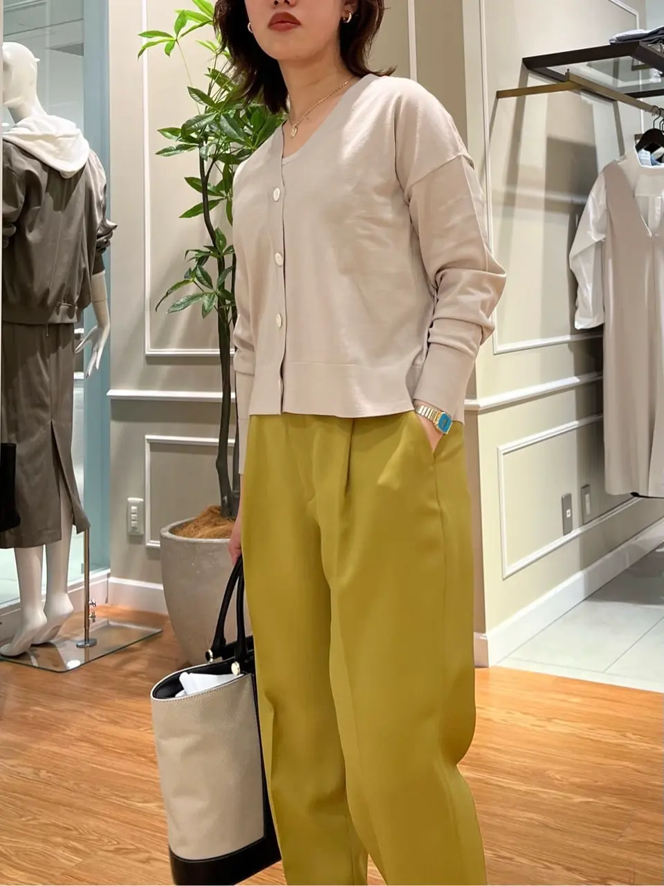 23区 伊藤 コーディネート画像