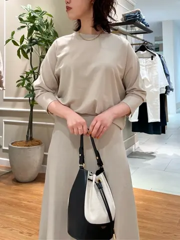 23区 伊藤 コーディネート画像