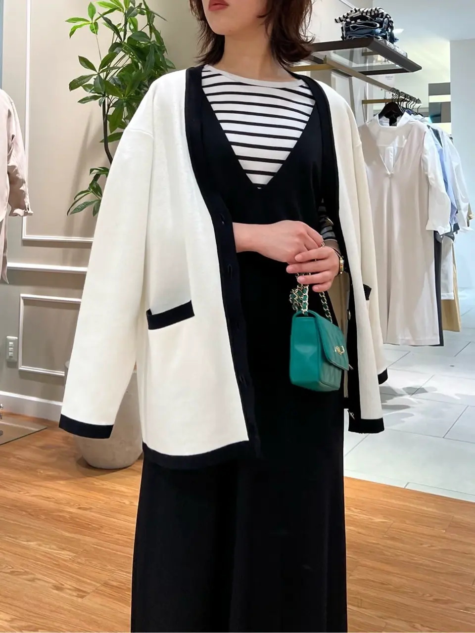 23区 伊藤 コーディネート画像