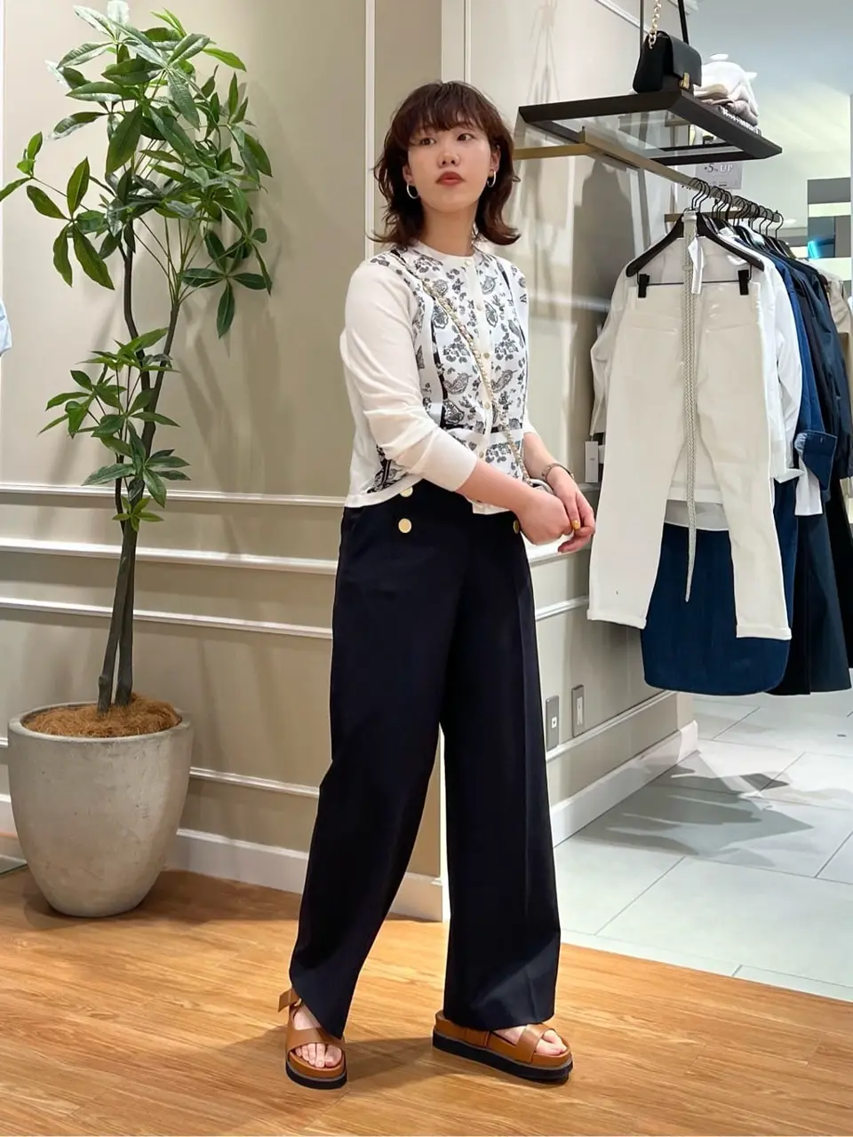 23区 伊藤 コーディネート画像