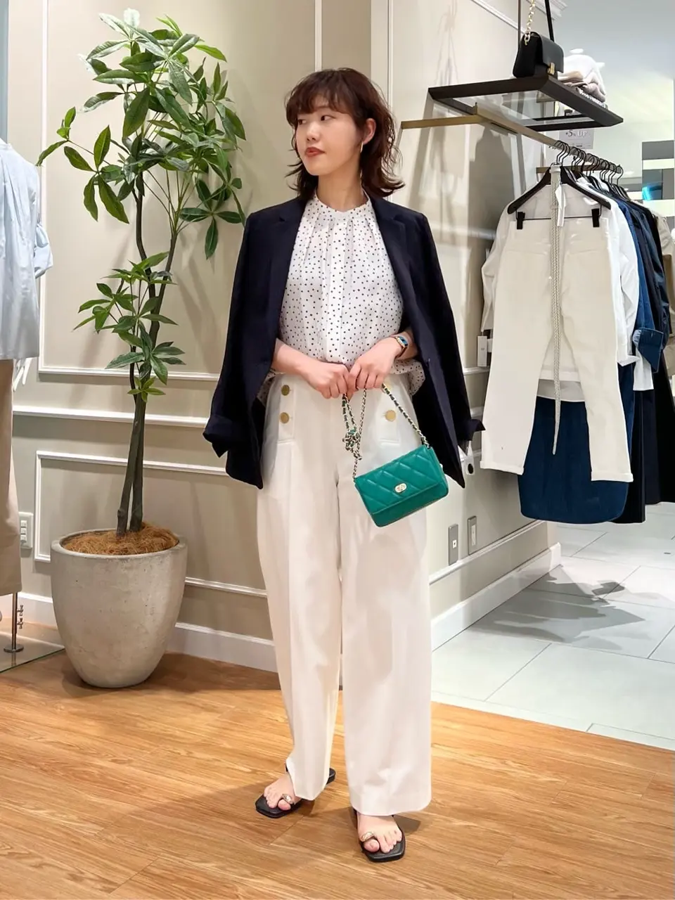 23区 伊藤 コーディネート画像