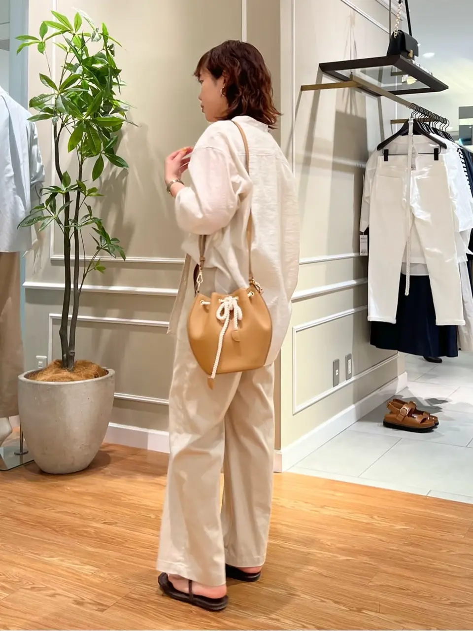 23区 伊藤 コーディネート画像