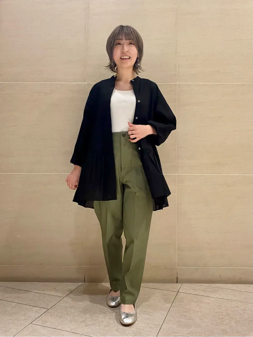  スタッフy コーディネート画像